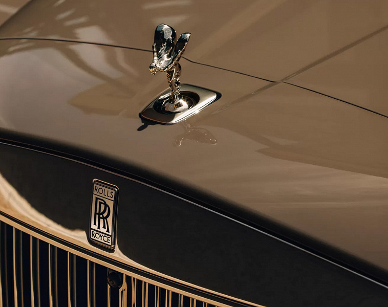 Богатые россияне предпочитают Rolls-Royce, но самая популярная модель &mdash; по-прежнему Lamborghini Urus. Итоги июля на рынке люксовых авто